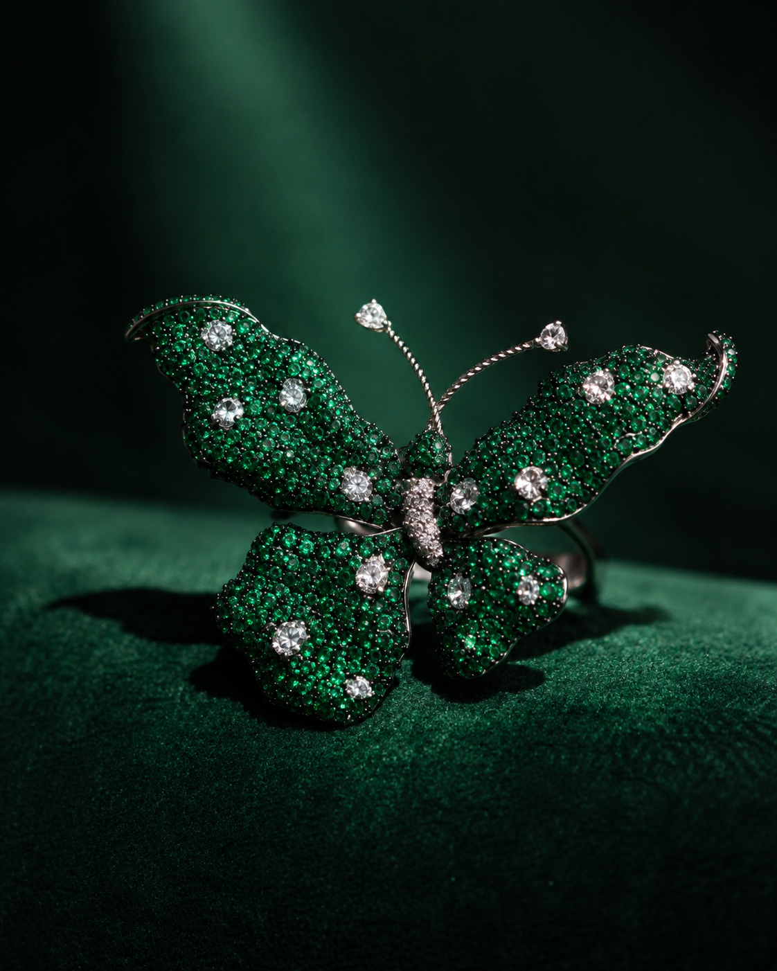 Regal Silver Brooch