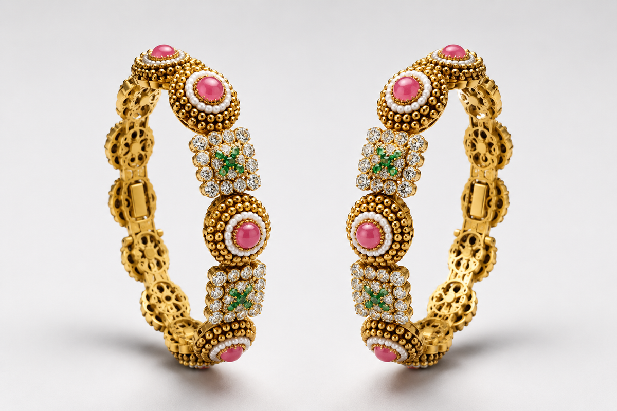 Versatile Antique Gold Bangle Set